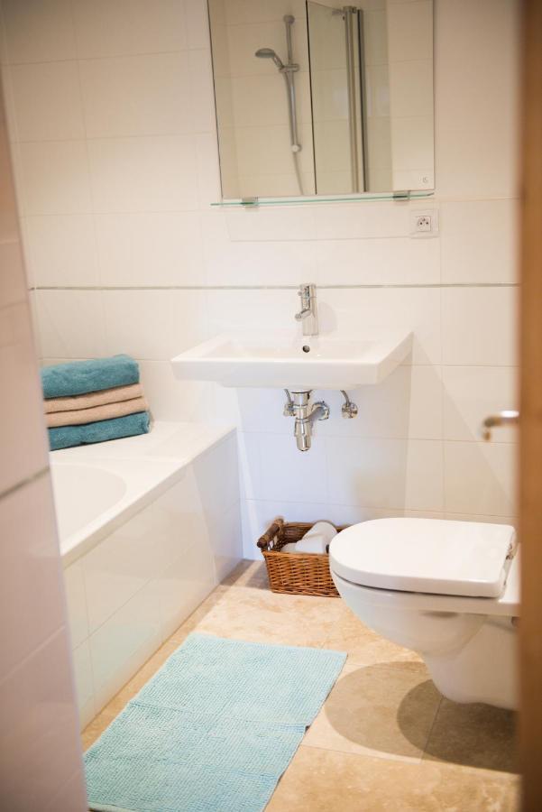 La Cote d'Arbroz 'Petite Ferme Les Bouts' Apartment, Sleeps 6, Nr Morzine מראה חיצוני תמונה