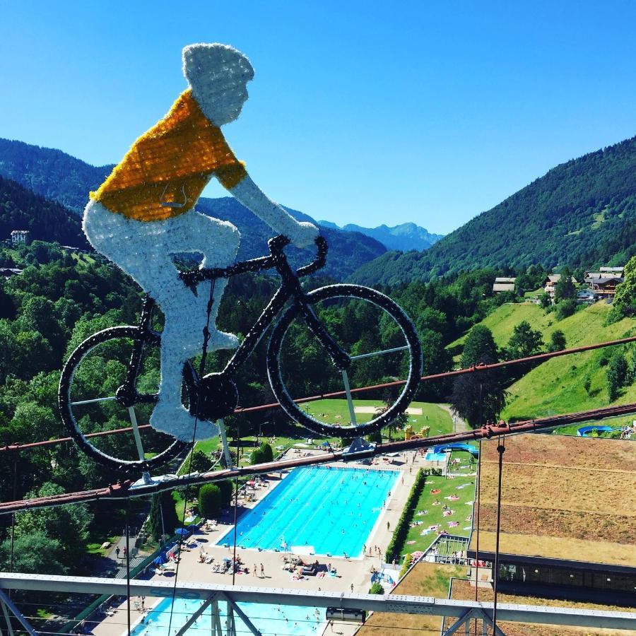 La Cote d'Arbroz 'Petite Ferme Les Bouts' Apartment, Sleeps 6, Nr Morzine מראה חיצוני תמונה