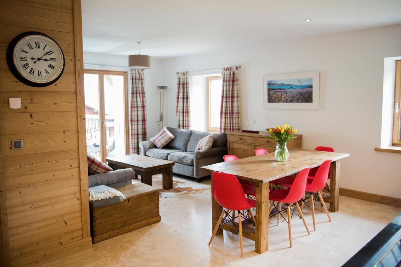 La Cote d'Arbroz 'Petite Ferme Les Bouts' Apartment, Sleeps 6, Nr Morzine מראה חיצוני תמונה